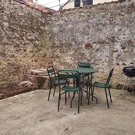 Les Glycines Villa Vulaines-sur-Seine Luaran gambar